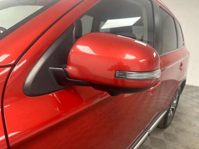2025 Mitsubishi Outlander