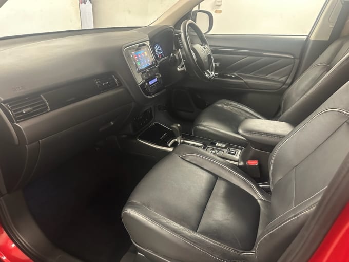 2025 Mitsubishi Outlander