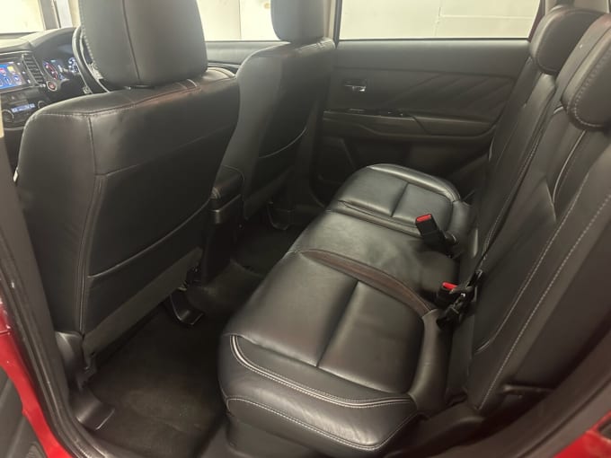 2025 Mitsubishi Outlander