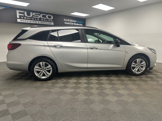 2025 Vauxhall Astra