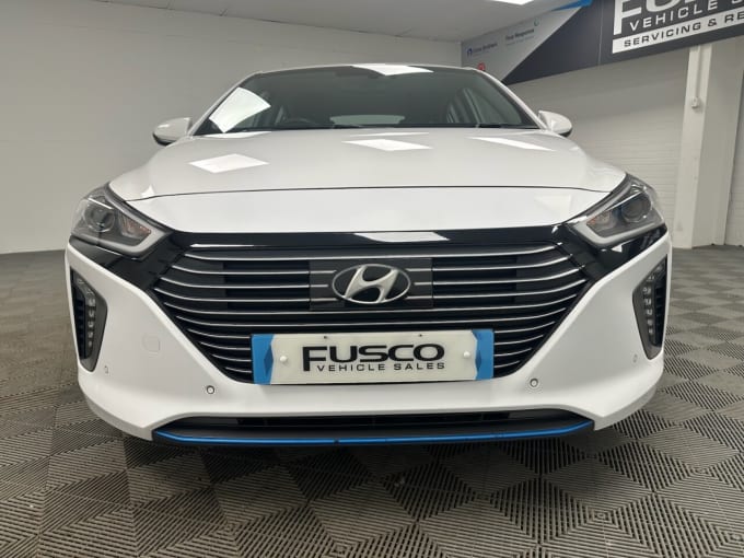 2025 Hyundai Ioniq