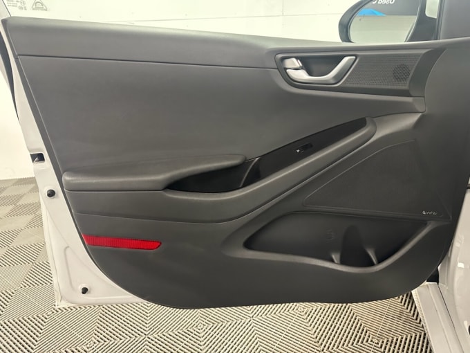 2025 Hyundai Ioniq