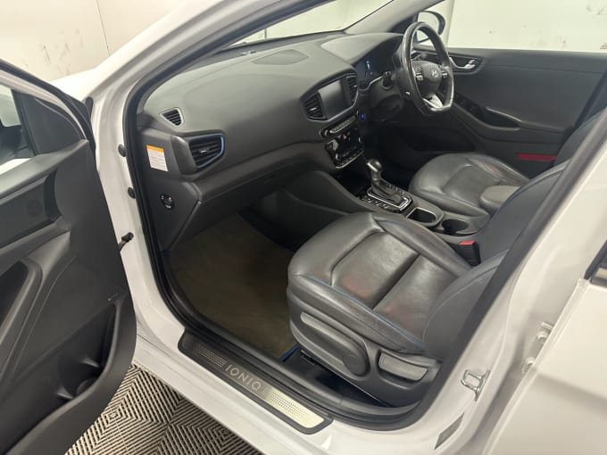 2025 Hyundai Ioniq
