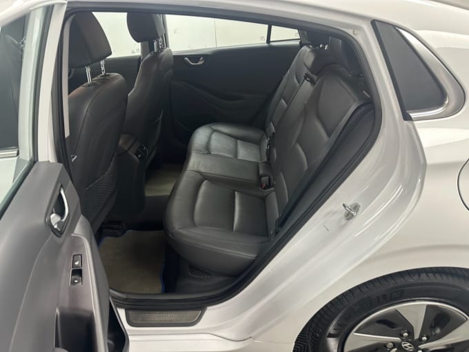 2025 Hyundai Ioniq