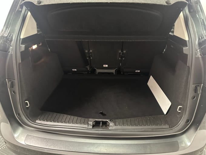 2025 Ford C-max