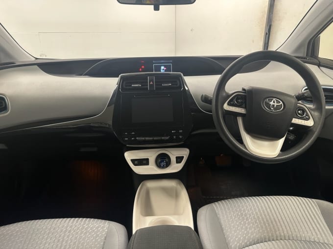 2025 Toyota Prius