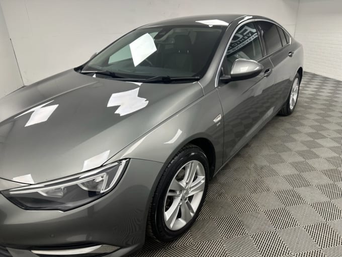 2025 Vauxhall Insignia