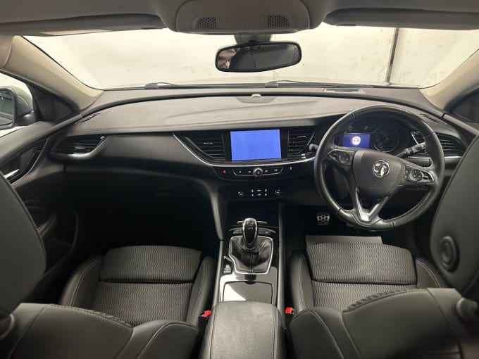 2025 Vauxhall Insignia