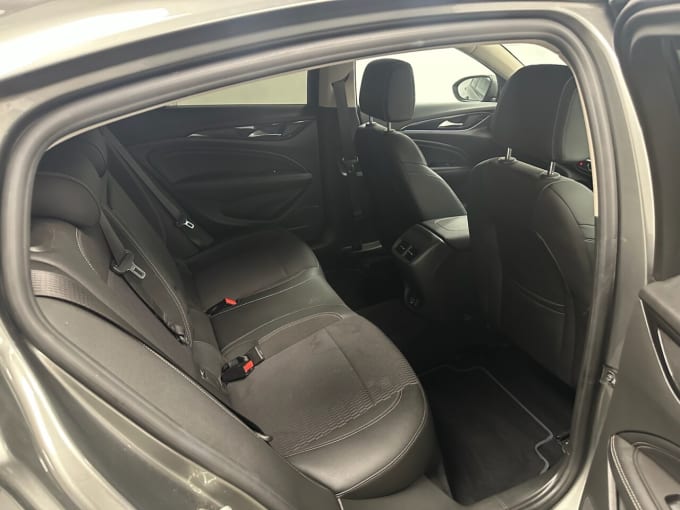 2025 Vauxhall Insignia