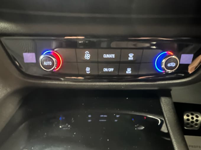 2025 Vauxhall Insignia