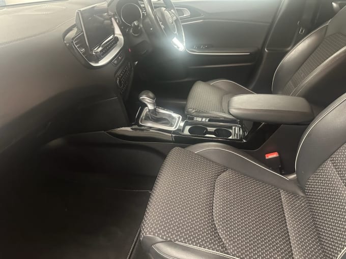 2025 Kia Xceed