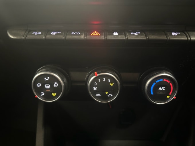 2025 Dacia Duster
