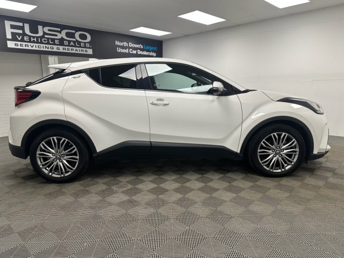 2025 Toyota C-hr