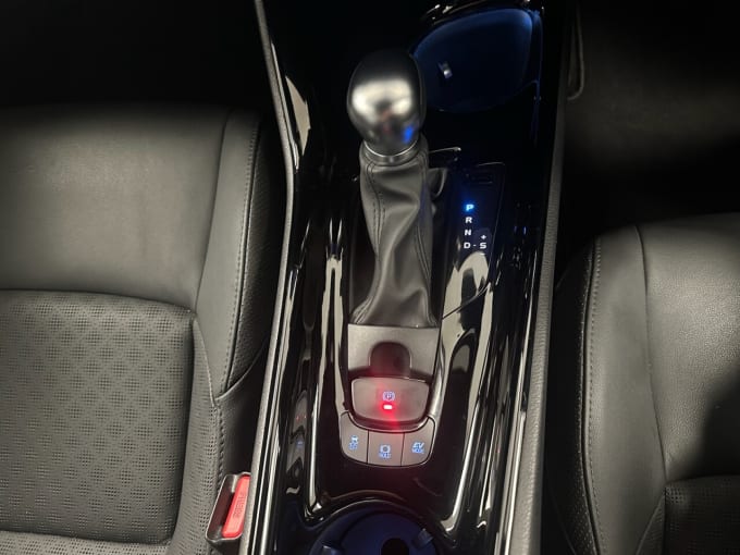 2025 Toyota C-hr