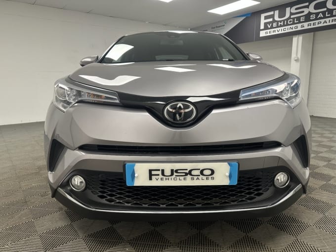 2025 Toyota C-hr
