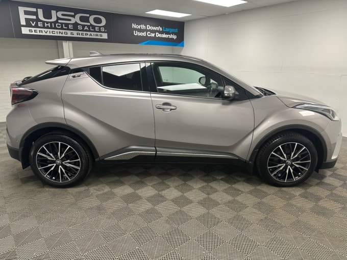 2025 Toyota C-hr