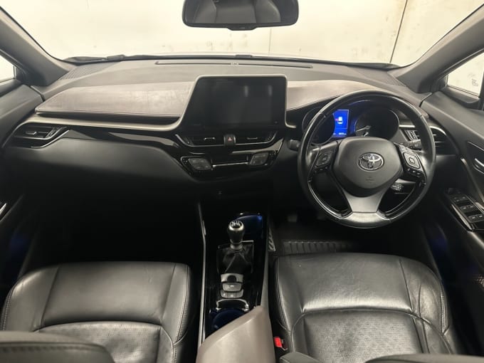 2025 Toyota C-hr