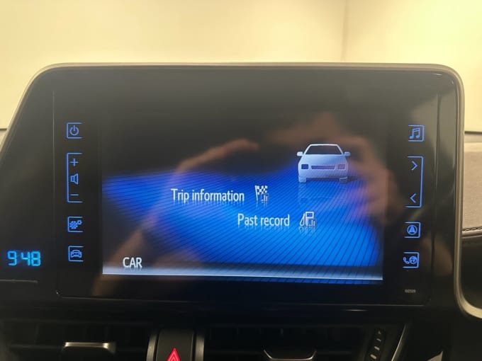 2025 Toyota C-hr