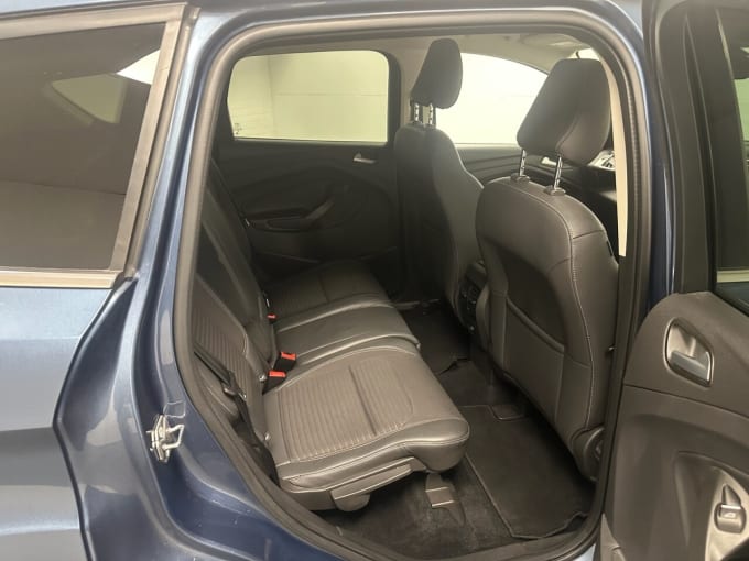 2025 Ford Kuga