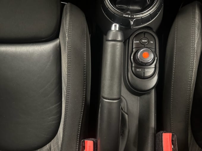 2017 Mini Hatch