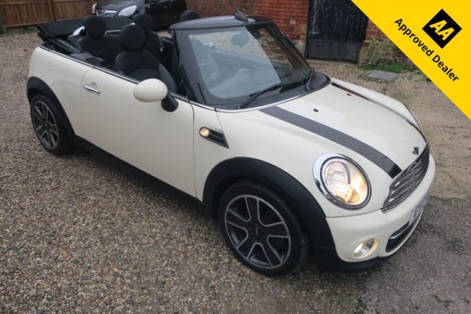 2025 Mini Convertible