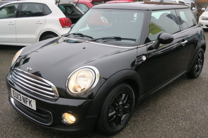 2025 Mini Hatch