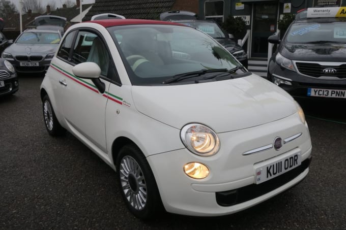 2025 Fiat 500c