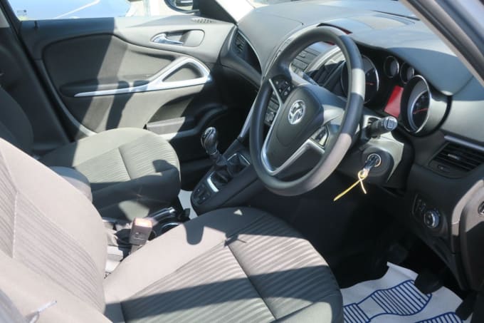 2025 Vauxhall Zafira Tourer
