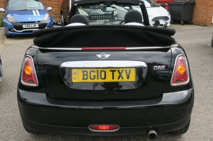 2025 Mini Convertible