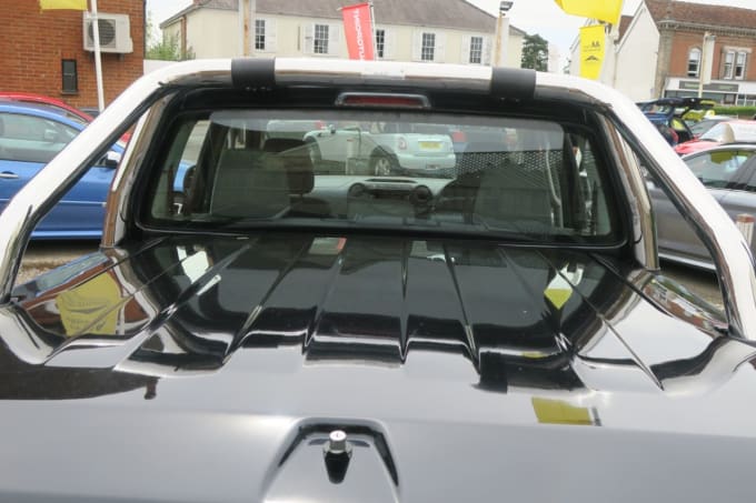 2025 Volkswagen Amarok