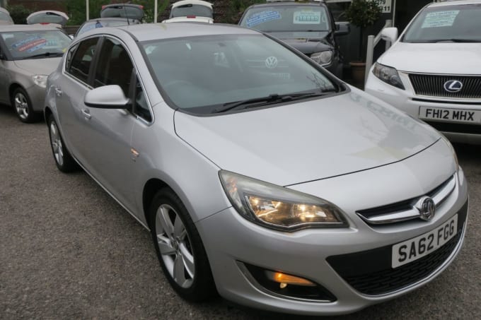 2025 Vauxhall Astra