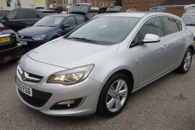 2025 Vauxhall Astra