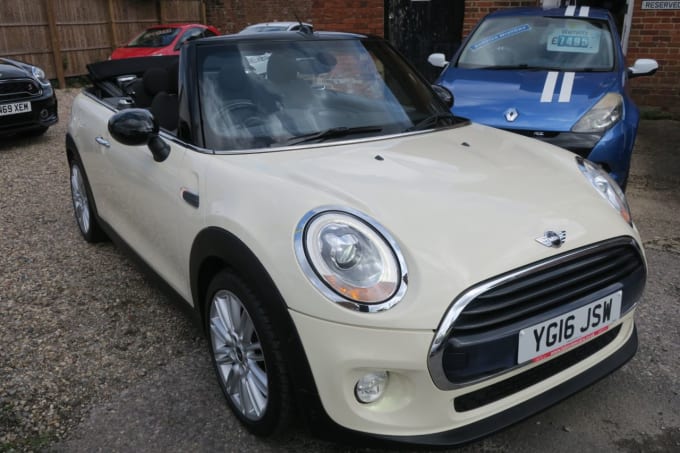 2025 Mini Convertible