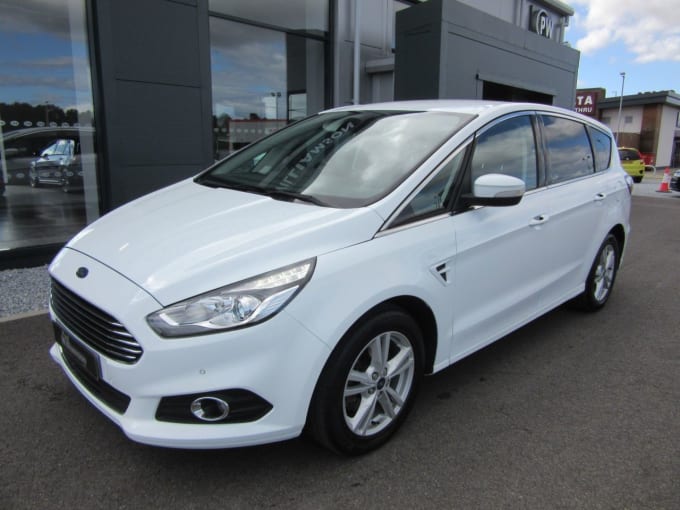 2024 Ford S-max