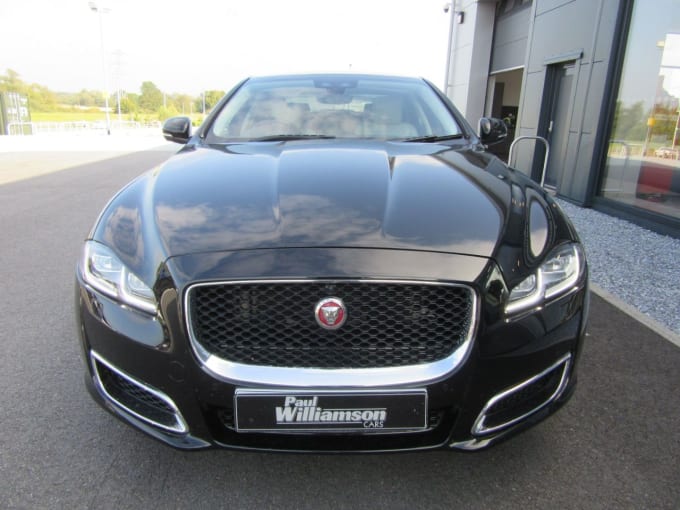 2025 Jaguar Xj