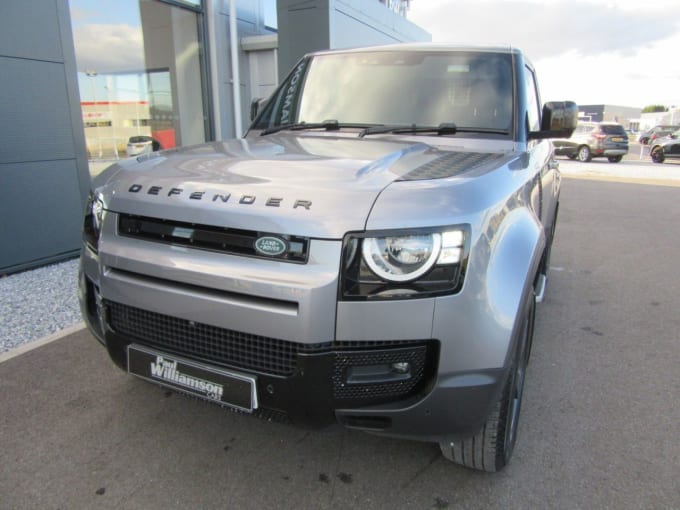 2025 Land Rover Defender