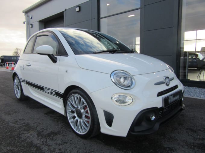 2025 Abarth 595