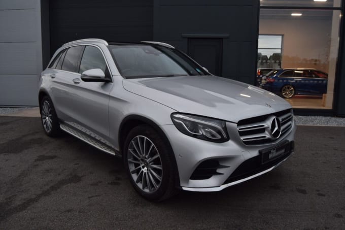 2025 Mercedes-benz Glc