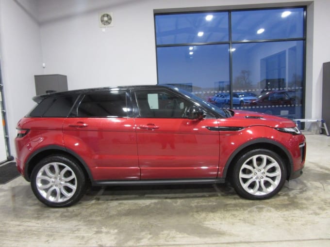 2025 Land Rover Range Rover Evoque