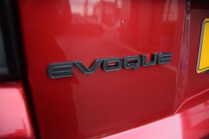 2025 Land Rover Range Rover Evoque