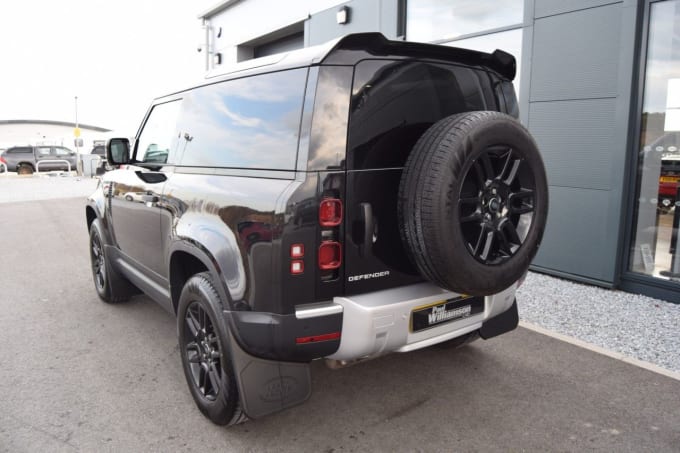 2025 Land Rover Defender