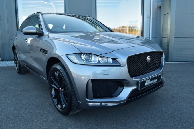 2025 Jaguar F-pace