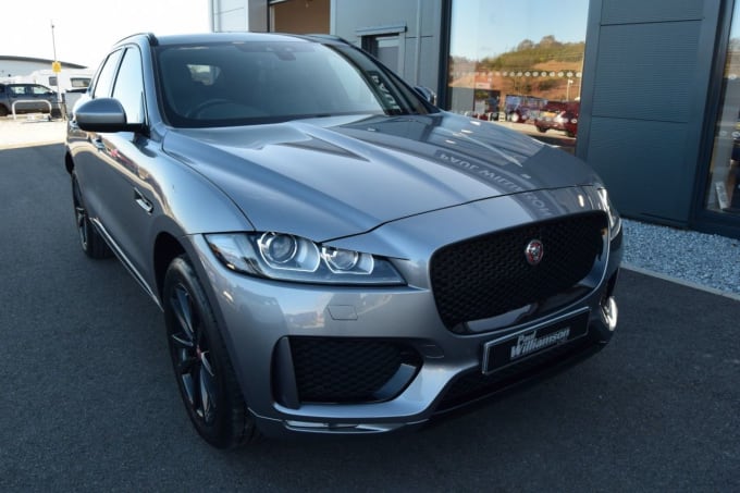 2025 Jaguar F-pace