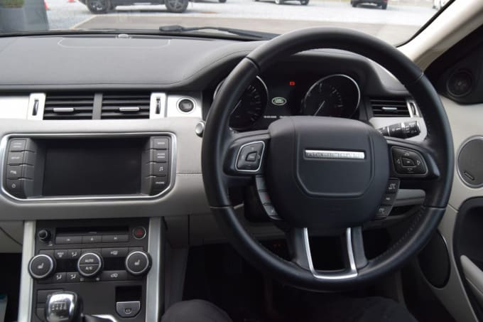 2025 Land Rover Range Rover Evoque