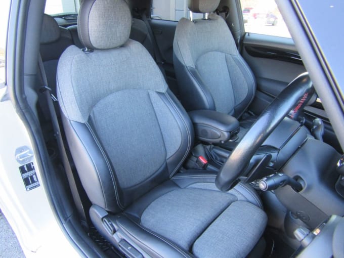 2025 Mini Hatch