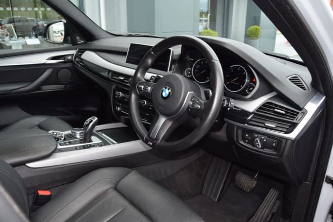 2025 BMW X5