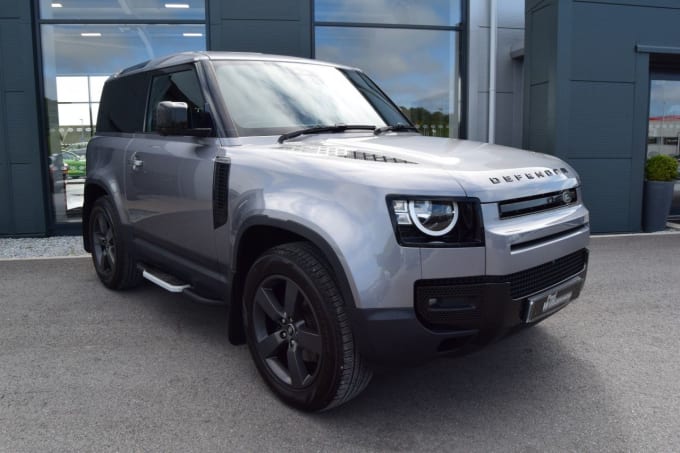 2025 Land Rover Defender