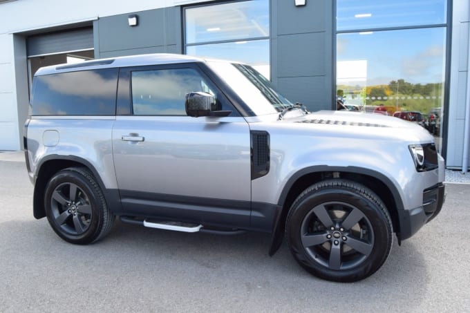 2025 Land Rover Defender