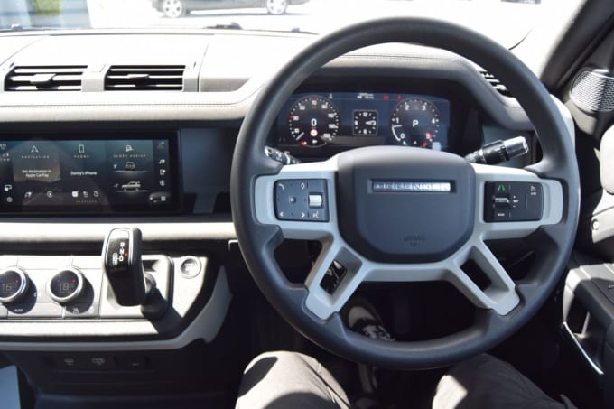 2025 Land Rover Defender