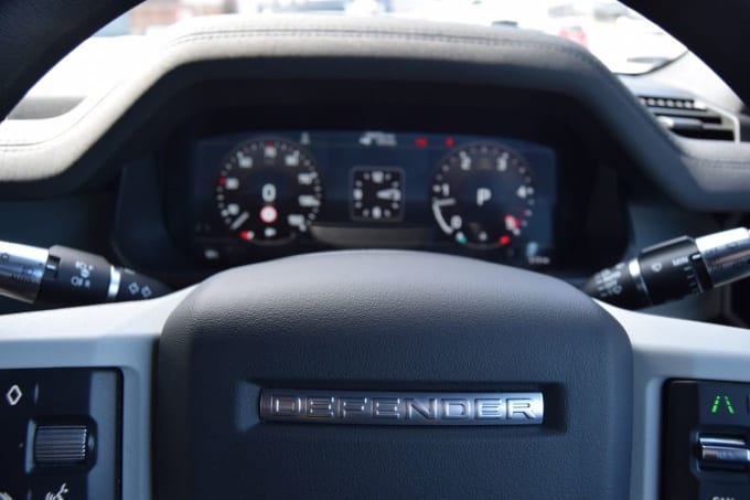 2025 Land Rover Defender